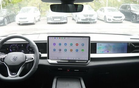 Volkswagen Teramont, 2025 год, 6 350 000 рублей, 16 фотография