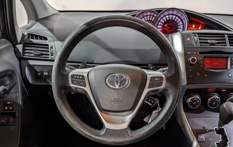 Toyota Verso I, 2014 год, 1 350 000 рублей, 22 фотография