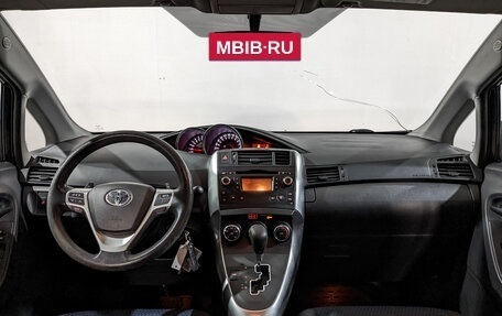 Toyota Verso I, 2014 год, 1 350 000 рублей, 14 фотография