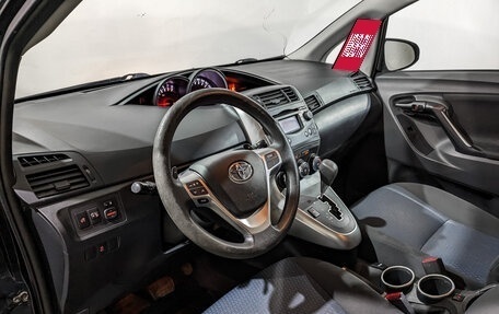 Toyota Verso I, 2014 год, 1 350 000 рублей, 15 фотография