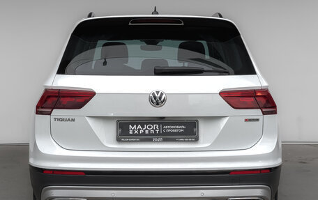 Volkswagen Tiguan II, 2019 год, 2 450 000 рублей, 6 фотография