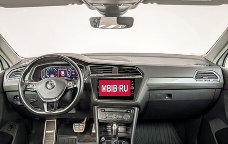 Volkswagen Tiguan II, 2019 год, 2 450 000 рублей, 15 фотография