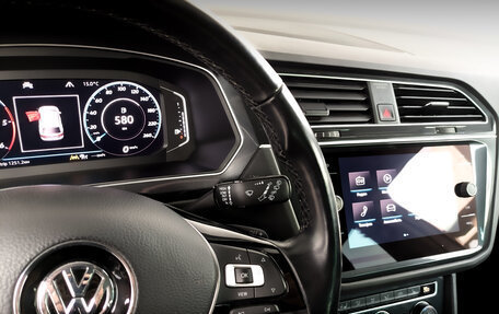 Volkswagen Tiguan II, 2019 год, 2 450 000 рублей, 28 фотография