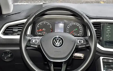 Volkswagen T-Roc I, 2022 год, 1 799 999 рублей, 6 фотография