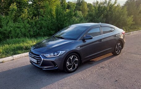 Hyundai Elantra VI рестайлинг, 2017 год, 1 550 000 рублей, 2 фотография