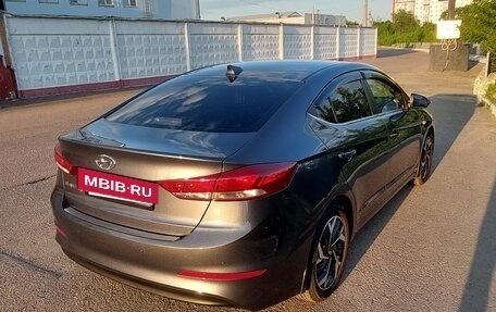 Hyundai Elantra VI рестайлинг, 2017 год, 1 550 000 рублей, 6 фотография