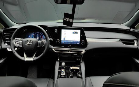 Lexus RX IV рестайлинг, 2025 год, 8 300 000 рублей, 28 фотография