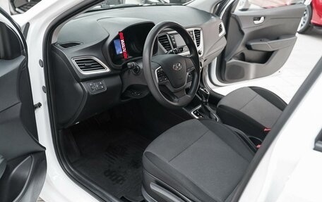 Hyundai Solaris II рестайлинг, 2020 год, 1 249 000 рублей, 8 фотография