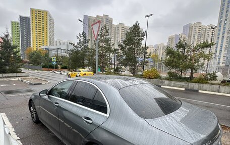 Mercedes-Benz E-Класс, 2017 год, 2 750 000 рублей, 4 фотография