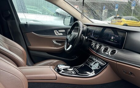 Mercedes-Benz E-Класс, 2017 год, 2 750 000 рублей, 7 фотография