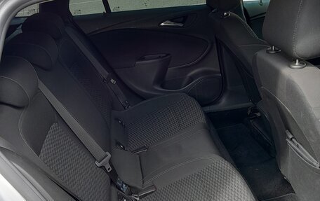 Opel Astra K, 2018 год, 1 250 000 рублей, 3 фотография