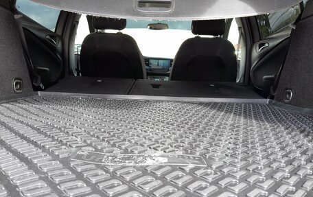 Opel Astra K, 2018 год, 1 250 000 рублей, 14 фотография