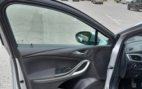 Opel Astra K, 2018 год, 1 250 000 рублей, 9 фотография