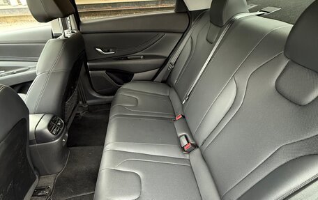Hyundai Elantra, 2023 год, 2 140 000 рублей, 5 фотография