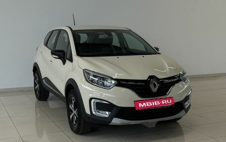 Renault Kaptur I рестайлинг, 2020 год, 1 390 000 рублей, 3 фотография