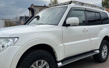 Mitsubishi Pajero IV, 2011 год, 2 500 000 рублей, 5 фотография