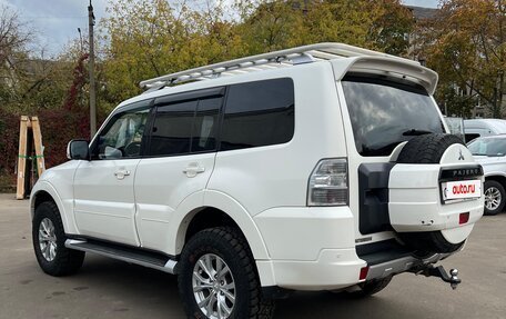 Mitsubishi Pajero IV, 2011 год, 2 500 000 рублей, 2 фотография