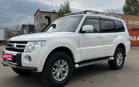 Mitsubishi Pajero IV, 2011 год, 2 500 000 рублей, 3 фотография