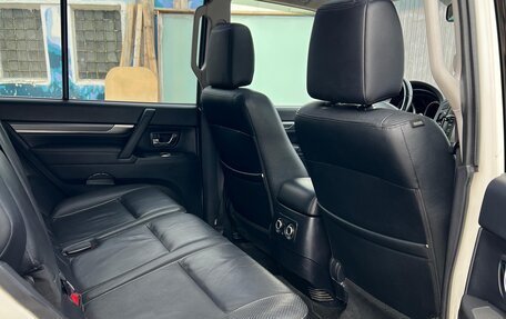 Mitsubishi Pajero IV, 2011 год, 2 500 000 рублей, 16 фотография