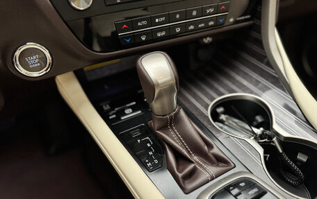 Lexus RX IV рестайлинг, 2016 год, 4 500 000 рублей, 15 фотография