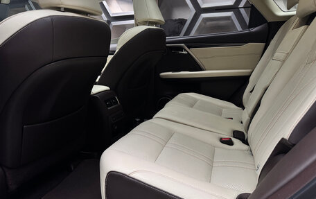 Lexus RX IV рестайлинг, 2016 год, 4 500 000 рублей, 17 фотография