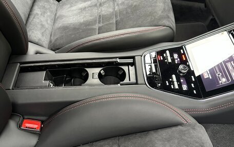 Porsche Panamera II рестайлинг, 2022 год, 17 000 000 рублей, 15 фотография