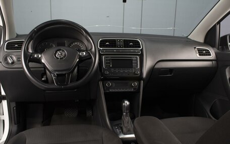 Volkswagen Polo VI (EU Market), 2017 год, 1 020 000 рублей, 6 фотография