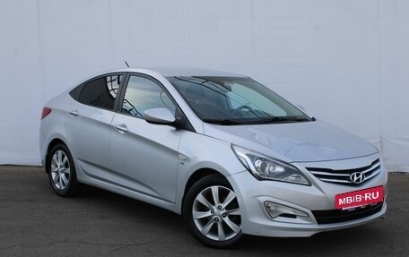 Hyundai Solaris II рестайлинг, 2015 год, 945 000 рублей, 4 фотография