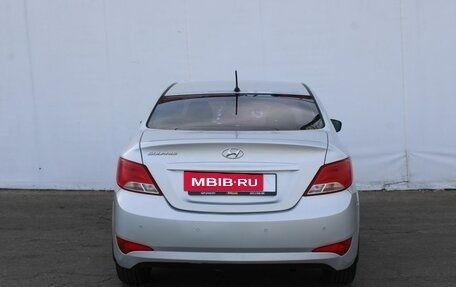 Hyundai Solaris II рестайлинг, 2015 год, 945 000 рублей, 7 фотография