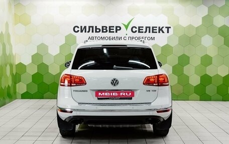 Volkswagen Touareg III, 2015 год, 1 999 000 рублей, 4 фотография