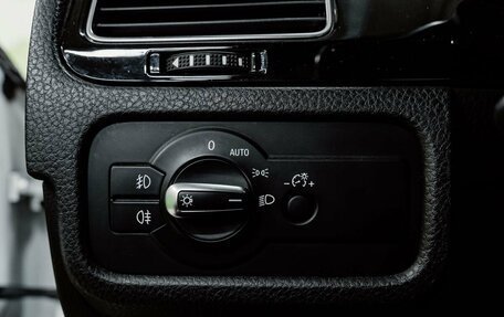 Volkswagen Touareg III, 2015 год, 1 999 000 рублей, 20 фотография