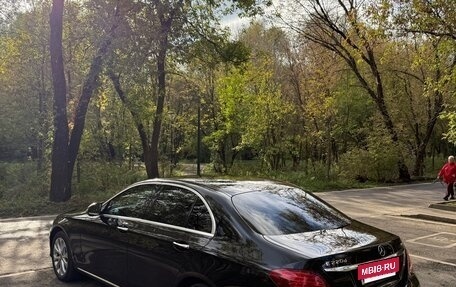 Mercedes-Benz E-Класс, 2019 год, 3 700 000 рублей, 2 фотография