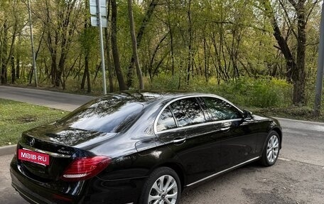 Mercedes-Benz E-Класс, 2019 год, 3 700 000 рублей, 3 фотография