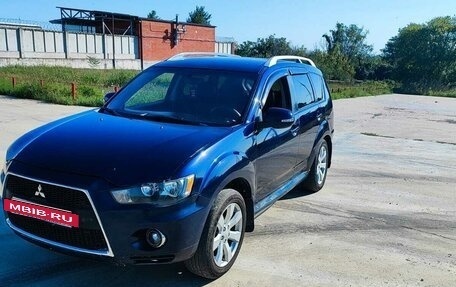 Mitsubishi Outlander III рестайлинг 3, 2010 год, 815 000 рублей, 7 фотография