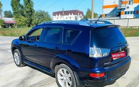 Mitsubishi Outlander III рестайлинг 3, 2010 год, 815 000 рублей, 6 фотография