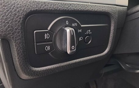 Volkswagen Touareg III, 2015 год, 2 380 000 рублей, 20 фотография