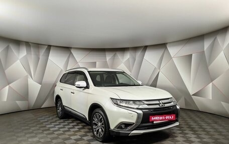Mitsubishi Outlander III рестайлинг 3, 2018 год, 2 047 000 рублей, 3 фотография