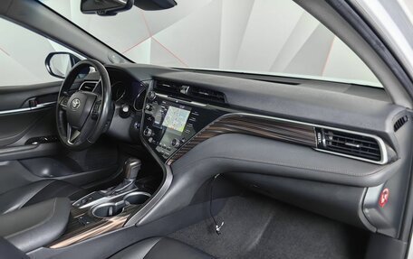 Toyota Camry, 2019 год, 2 295 000 рублей, 10 фотография