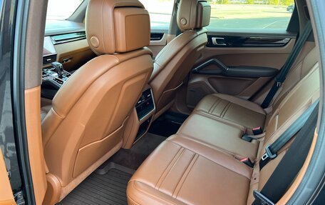 Porsche Cayenne III, 2021 год, 7 590 000 рублей, 20 фотография