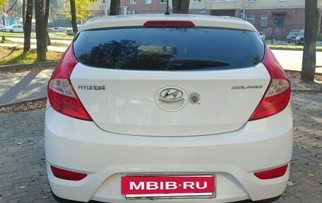Hyundai Solaris II рестайлинг, 2011 год, 600 000 рублей, 2 фотография