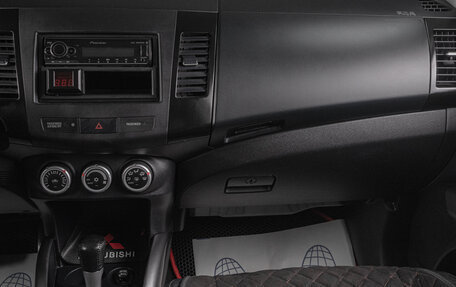 Mitsubishi Outlander III рестайлинг 3, 2007 год, 1 299 000 рублей, 17 фотография