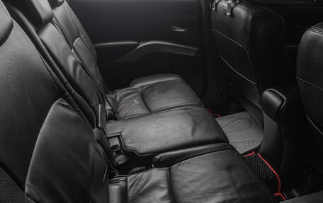 Mitsubishi Outlander III рестайлинг 3, 2007 год, 1 299 000 рублей, 20 фотография