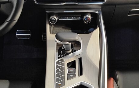 Geely Coolray I, 2023 год, 1 949 000 рублей, 10 фотография