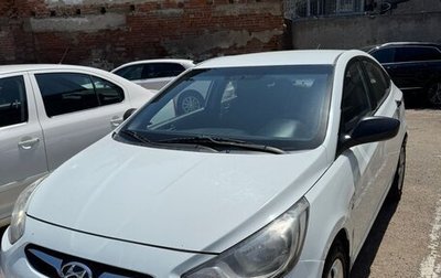 Hyundai Solaris II рестайлинг, 2013 год, 625 000 рублей, 1 фотография