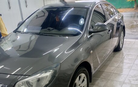 Opel Insignia II рестайлинг, 2011 год, 950 000 рублей, 2 фотография