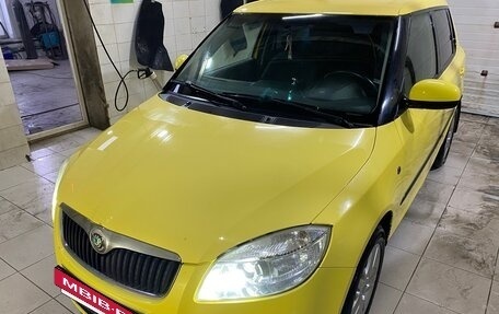 Skoda Fabia II, 2008 год, 600 000 рублей, 2 фотография