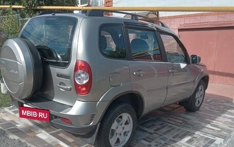 Chevrolet Niva I рестайлинг, 2010 год, 475 000 рублей, 2 фотография