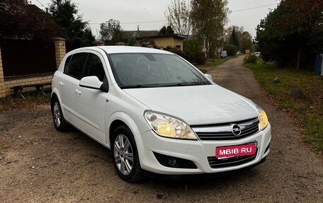Opel Astra H, 2012 год, 730 000 рублей, 1 фотография