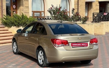 Chevrolet Cruze II, 2009 год, 685 000 рублей, 2 фотография