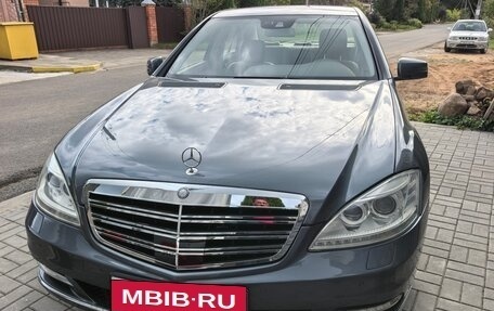 Mercedes-Benz S-Класс, 2009 год, 15 000 рублей, 1 фотография